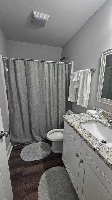 קונקורד Gorgeous 3 Bedroom Home With Cable Tv In All Rooms & Free Wi-Fi מראה חיצוני תמונה