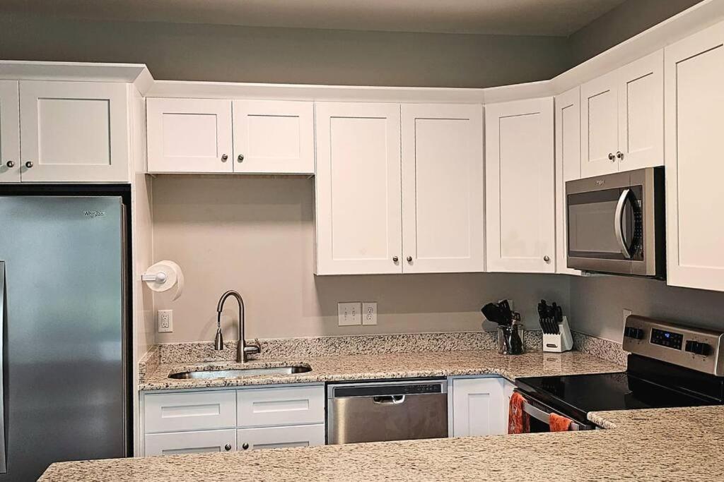 קונקורד Gorgeous 3 Bedroom Home With Cable Tv In All Rooms & Free Wi-Fi מראה חיצוני תמונה